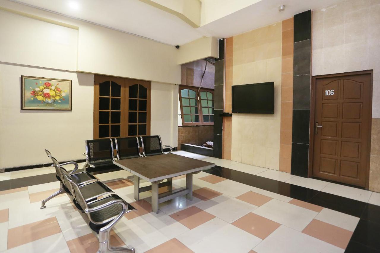 Spot On 2358 Aster Homestay Melati Exterior foto