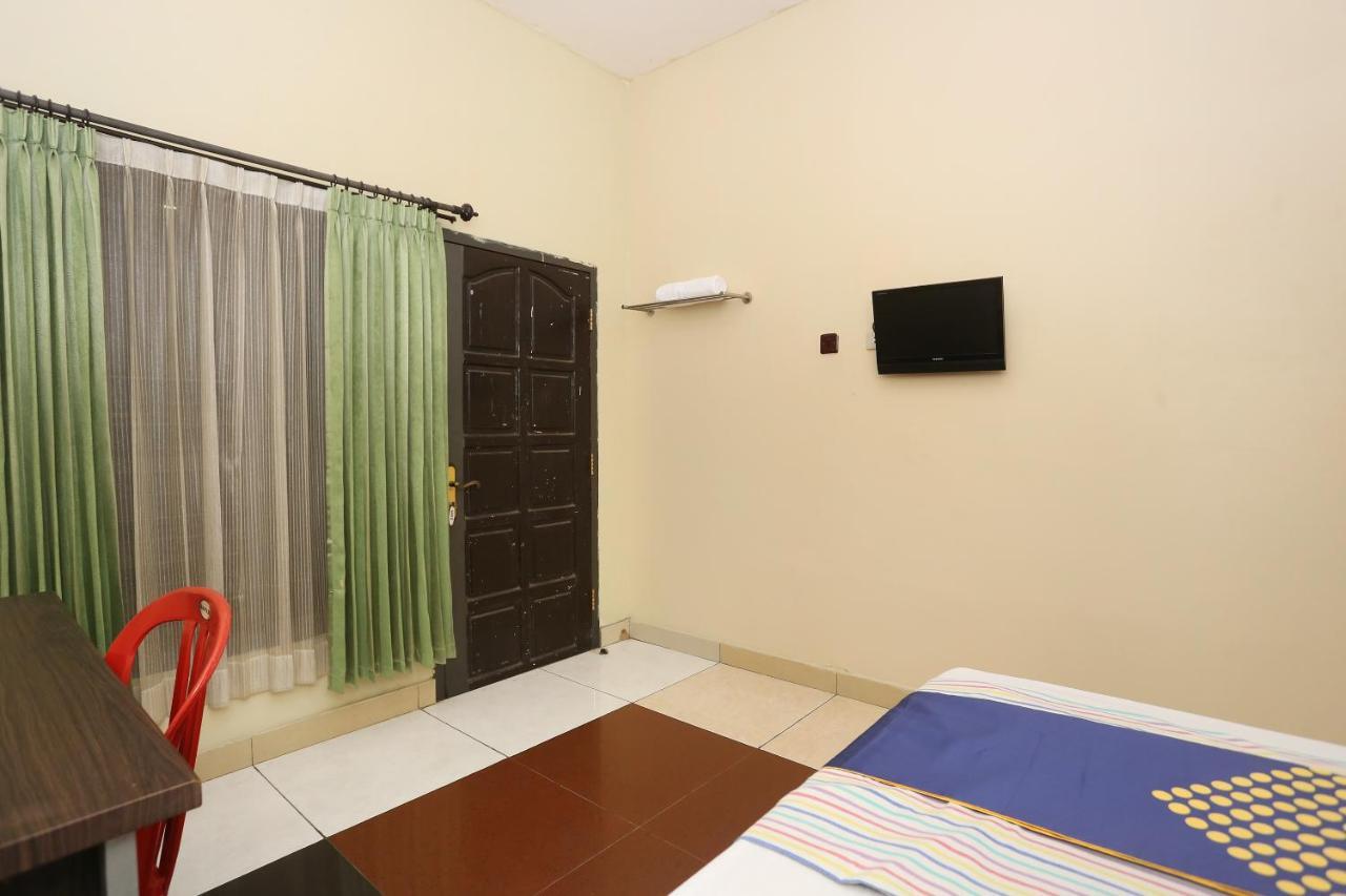 Spot On 2358 Aster Homestay Melati Exterior foto