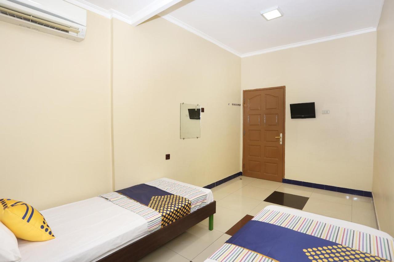 Spot On 2358 Aster Homestay Melati Exterior foto